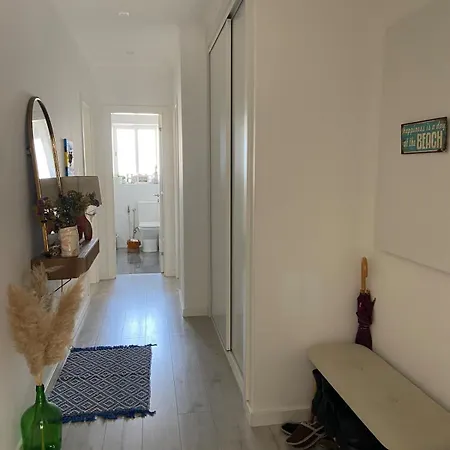 2 Bedroom In Lisbon Apartmán Linda-a-Velha