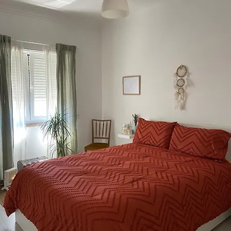 2 Bedroom In Lisbon *
